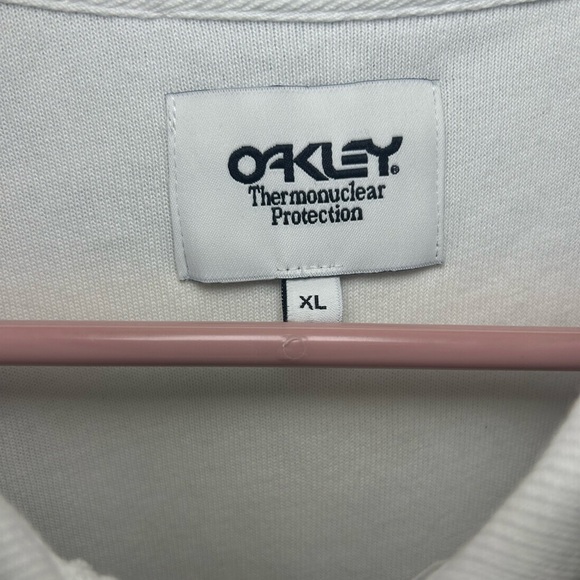 Oakley flaming golf ball Towel polo - Picture 2 of 10